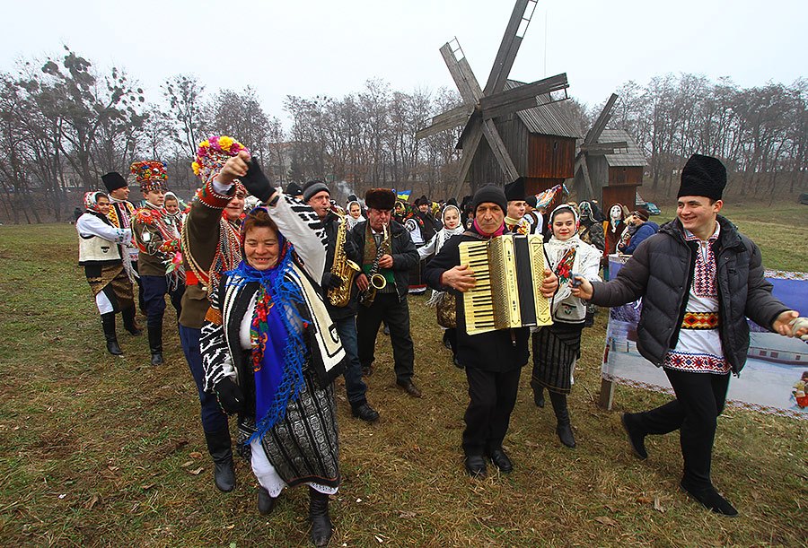 Від різдва до йордану 2015